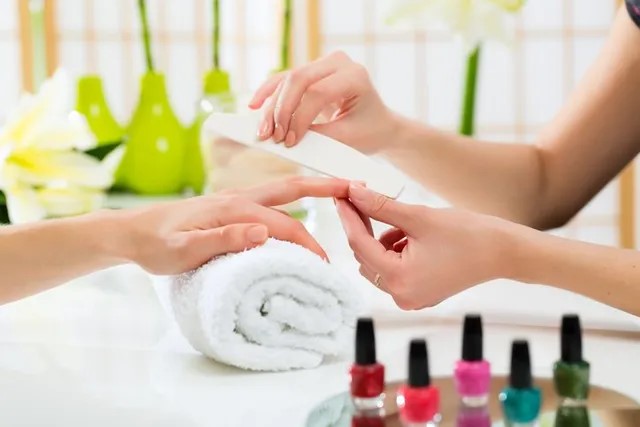 nails 3 nails 3