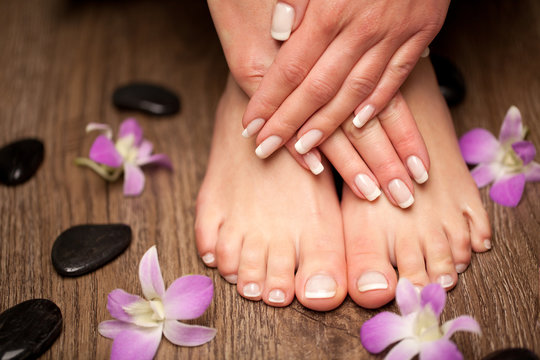NAIL SERVICES