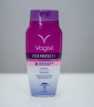 Vagisil Itch Protect+ Daily Crème Wash (12 fl oz  354 ml)