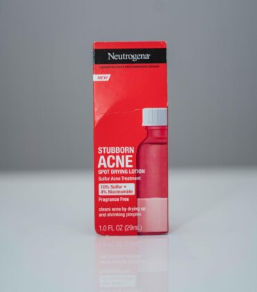 Neutrogena Stubborn Acne Spot Drying Lotion (1 fl oz / 29 ml)