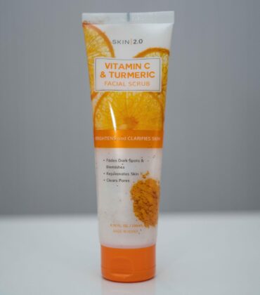 Skin 2.0 Vitamin C & Turmeric Facial Scrub (200ml / 6.76 fl oz)